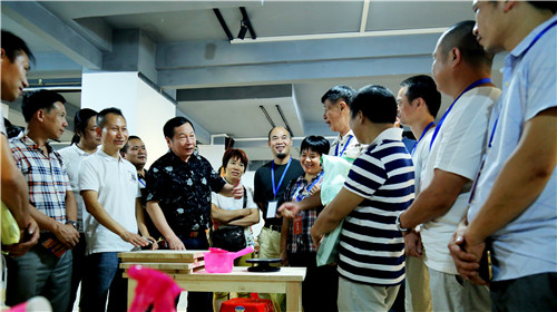 文化部.教育部.非遺研培計(jì)劃.廣州大學(xué).石灣陶塑技藝班開學(xué)典禮.潘炳森攝.2017.9.18 (217).jpg